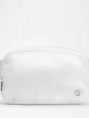 White Lulu Lemon Belt Bag 🤍